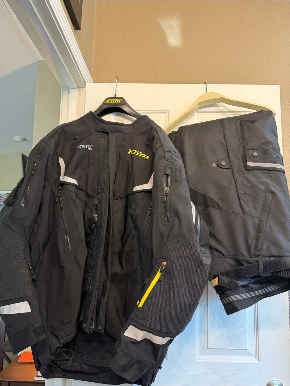Klim Men's Black Gore-Tex Performance Touring Jacket and pants